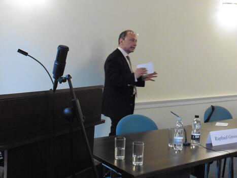 Daniel Wildmann (Director of the LBI London) welcoming all the guests